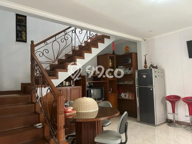 Dijual Rumah Strategis Bagus Punya 4 KT di Pamulang Tangerang Selatan SHM Dijual Rumah Strategis Bagus Punya 4 KT di Pamulang Tangerang Selatan SHM