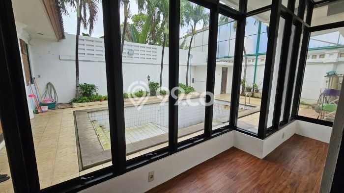 Disewakan! Rumah 5 Kamar Tidur &
4 Kamar Mandi di Pejaten, Jakarta Selatan Disewakan! Rumah 5 Kamar Tidur &
4 Kamar Mandi di Pejaten, Jakarta Selatan