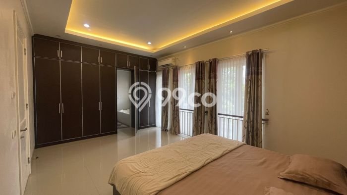 Lokasi terbaik! Rumah siap huni dikontrakkan di Cilandak LB 300m2 Lokasi terbaik! Rumah siap huni dikontrakkan di Cilandak LB 300m2
