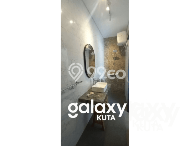 Vila Kawasan , Ukuran 214m2m², Akses ke transportasi umum Vila Kawasan , Ukuran 214m2m², Akses ke transportasi umum