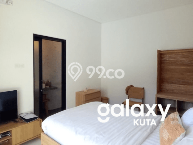 Vila Kawasan , Ukuran 214m2m², Akses ke transportasi umum Vila Kawasan , Ukuran 214m2m², Akses ke transportasi umum