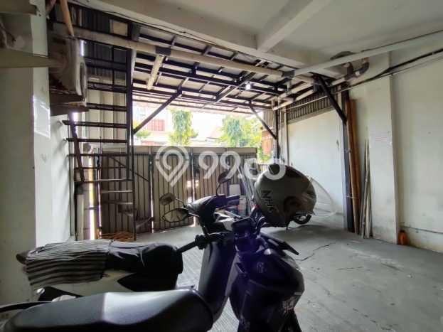 Rumah Elit Modern Siap Huni di Kedoya Utara Jakarta Barat Rumah Elit Modern Siap Huni di Kedoya Utara Jakarta Barat
