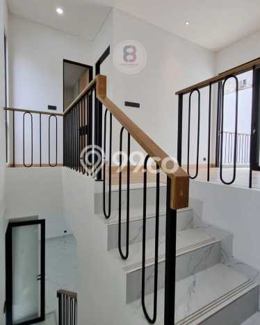 Ready to Use! Luxury House LT 135m2 Desain Modern di Bintaro Ready to Use! Luxury House LT 135m2 Desain Modern di Bintaro