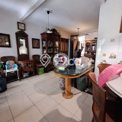Dijual Rumah Luas Elegan Dengan View Cantik di Bintaro, Jakarta Selatan Dijual Rumah Luas Elegan Dengan View Cantik di Bintaro, Jakarta Selatan