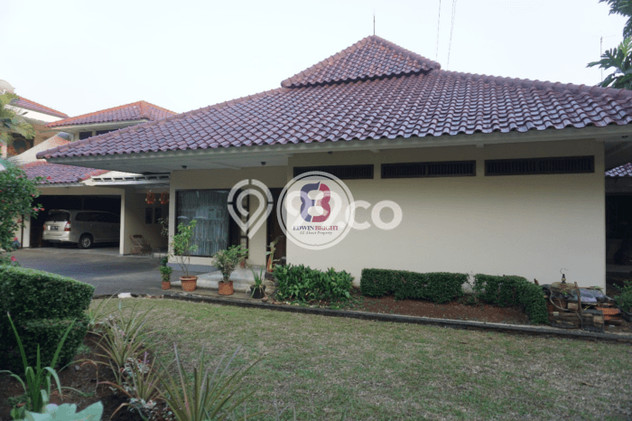 Dijual Rumah Luas Elegan Dengan View Cantik di Bintaro, Jakarta Selatan Dijual Rumah Luas Elegan Dengan View Cantik di Bintaro, Jakarta Selatan
