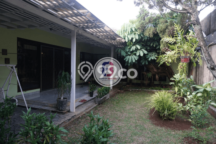 Dijual Rumah Luas Elegan Dengan View Cantik di Bintaro, Jakarta Selatan Dijual Rumah Luas Elegan Dengan View Cantik di Bintaro, Jakarta Selatan