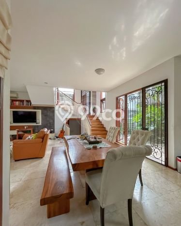 Rumah Elit Modern Siap Huni di Bintaro Tangerang Selatan Rumah Elit Modern Siap Huni di Bintaro Tangerang Selatan