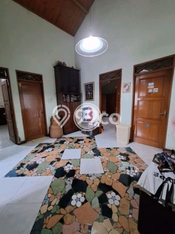 Ready to Use! Luxury House LT 318m2 Desain Modern di Lebak Bulus Ready to Use! Luxury House LT 318m2 Desain Modern di Lebak Bulus