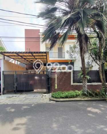 Rumah Elit Modern Siap Huni di Graha Raya Bintaro Tangerang Selatan Rumah Elit Modern Siap Huni di Graha Raya Bintaro Tangerang Selatan