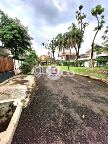 Ready to Use! Luxury House LT 318m2 Desain Modern di Lebak Bulus Ready to Use! Luxury House LT 318m2 Desain Modern di Lebak Bulus