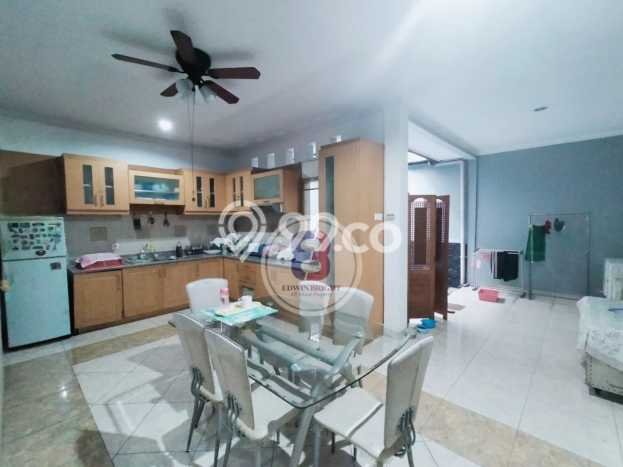 Rumah Luxury Modern Tanpa Renovasi di Bintaro Jakarta Selatan Rumah Luxury Modern Tanpa Renovasi di Bintaro Jakarta Selatan