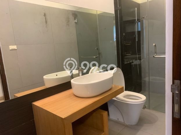Sewa Rumah Bagus di Menteng Harga Rp 750 Juta/ Tahun Sewa Rumah Bagus di Menteng Harga Rp 750 Juta/ Tahun
