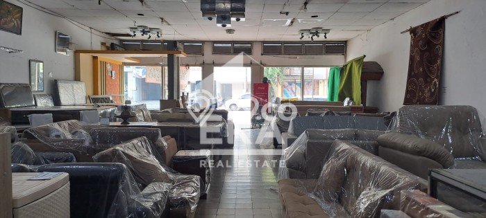 DIJUAL CEPAT! Rumah Semarang Tengah, Semarang, LT 811m2m² LB 1000m2m² DIJUAL CEPAT! Rumah Semarang Tengah, Semarang, LT 811m2m² LB 1000m2m²
