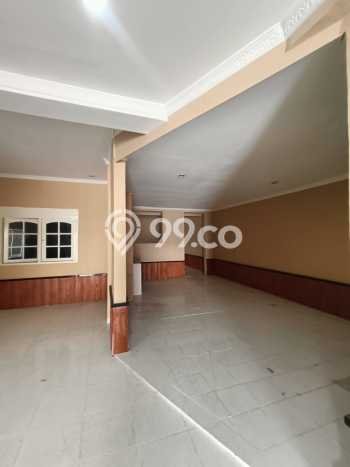 Sewa Rumah Murah di Pluit Jakarta Utara Punya 4 Kamar Tidur Sewa Rumah Murah di Pluit Jakarta Utara Punya 4 Kamar Tidur