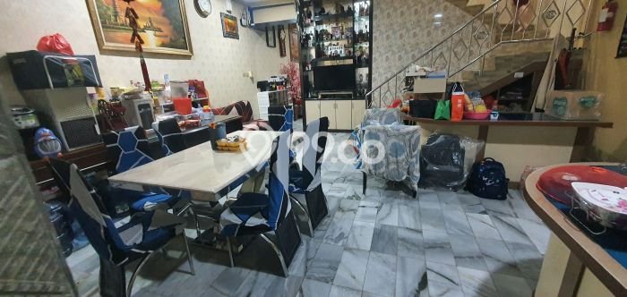 Jual Rumah Luas Megah Dengan View Cantik di Pluit, Jakarta Utara Jual Rumah Luas Megah Dengan View Cantik di Pluit, Jakarta Utara