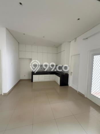 Rumah sewa siap huni 4 KT di Pantai Indah Kapuk, Jakarta Utara Rumah sewa siap huni 4 KT di Pantai Indah Kapuk, Jakarta Utara