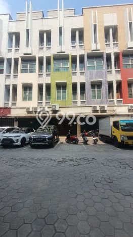 Ruko Dijual di Jakarta Utara LT 195m2 & LB 850m2 Lokasi Terbaik! Ruko Dijual di Jakarta Utara LT 195m2 & LB 850m2 Lokasi Terbaik!