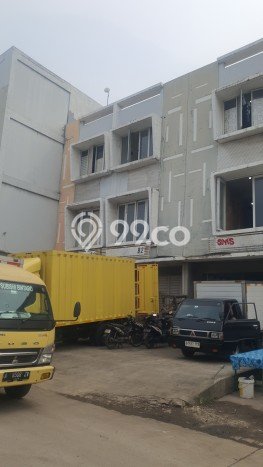 Ruko Dijual di Jakarta Utara LT 60m2 & LB 150m2 Lokasi Terbaik! Ruko Dijual di Jakarta Utara LT 60m2 & LB 150m2 Lokasi Terbaik!