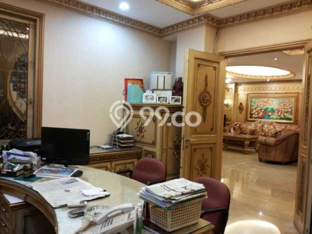 Hunian Elit LB 1260m2 Siap Pakai Desain Elegan di Pluit, Jakarta Utara Hunian Elit LB 1260m2 Siap Pakai Desain Elegan di Pluit, Jakarta Utara