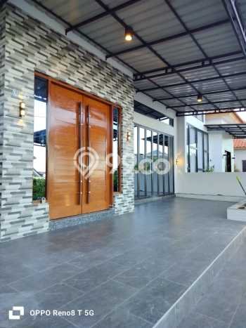 Dijual Cepat Rumah Favorit Siap Huni LB 200m2 di Batam Centre, Batam Dijual Cepat Rumah Favorit Siap Huni LB 200m2 di Batam Centre, Batam