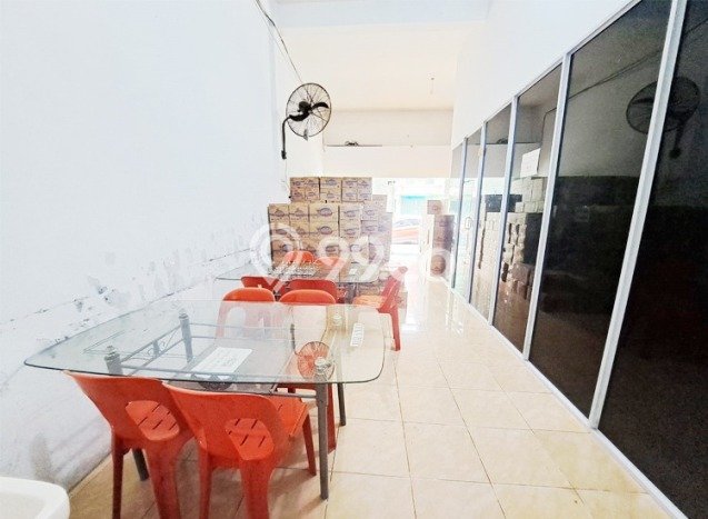 Unit Ruko Dijual di Batam LT 93m2 & LB 280m2 Unit Ruko Dijual di Batam LT 93m2 & LB 280m2