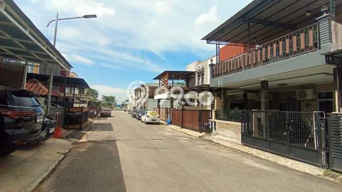 Rumah Modern 3 KT LT 100m2 di Batam Centre Rumah Modern 3 KT LT 100m2 di Batam Centre