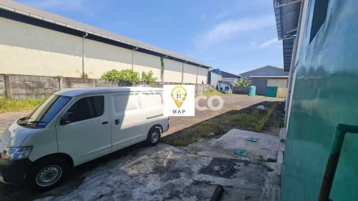 Unit Gudang Dijual di Makassar LT 4000m2 & LB 1656m2 Unit Gudang Dijual di Makassar LT 4000m2 & LB 1656m2
