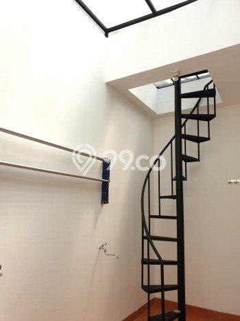 Rumah Strategis Modern Lb 130m2 di Cakung, Jakarta Timur Rumah Strategis Modern Lb 130m2 di Cakung, Jakarta Timur