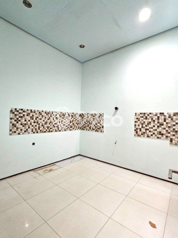 Siap Huni Hunian Elit 3 Kamar di Kelapa Gading Dekat ke Mana Pun Siap Huni Hunian Elit 3 Kamar di Kelapa Gading Dekat ke Mana Pun