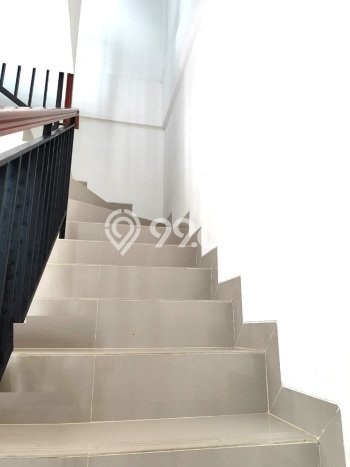 Jual Rumah Strategis Bagus Punya 3 KT di Kemayoran Jakarta Pusat SHM Jual Rumah Strategis Bagus Punya 3 KT di Kemayoran Jakarta Pusat SHM