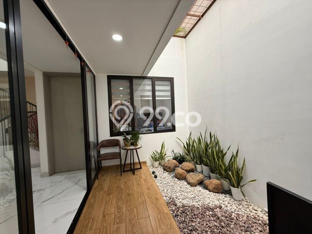 Jual Rumah Mewah Elegan Dengan View Eksklusif di Jakarta Garden City, Jakarta Timur Jual Rumah Mewah Elegan Dengan View Eksklusif di Jakarta Garden City, Jakarta Timur