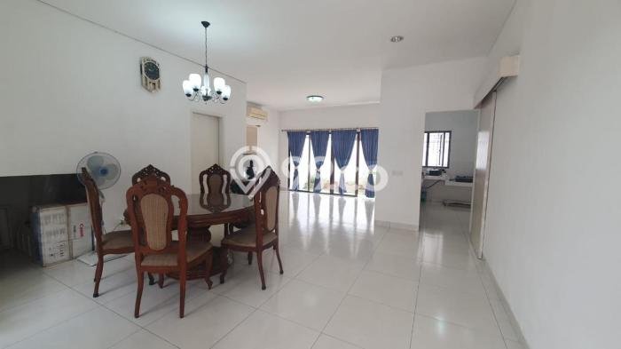 For Sale Rumah Mewah Exclusive di Cakung, Jakarta Timur For Sale Rumah Mewah Exclusive di Cakung, Jakarta Timur