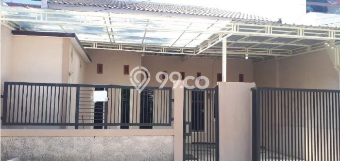 Rumah di Surabaya Kota, 4 KT, Dekat Rumah Sakit, Luas 120m² LB 100m² Rumah di Surabaya Kota, 4 KT, Dekat Rumah Sakit, Luas 120m² LB 100m²
