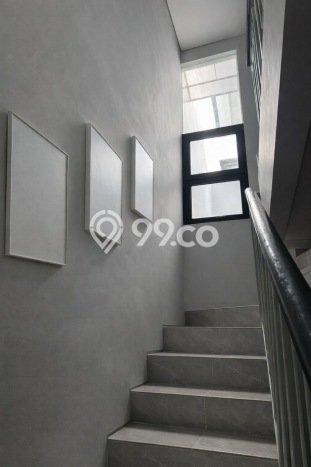 Hunian Mewah LB 110m2 Siap Pakai Desain Elegan di Pakuwon City, Surabaya Hunian Mewah LB 110m2 Siap Pakai Desain Elegan di Pakuwon City, Surabaya