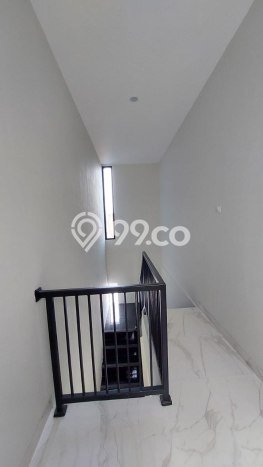 Jual Rumah Eksklusif 3 KT di Pakuwon City, Surabaya Jual Rumah Eksklusif 3 KT di Pakuwon City, Surabaya