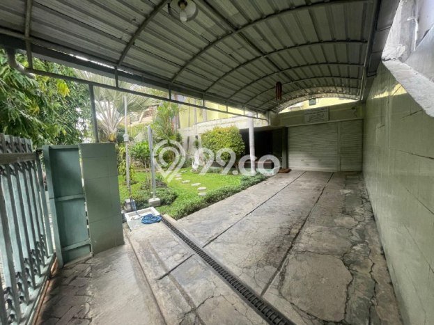 Jual Murah Rumah LT 407m² di Kawasan Perumahan Pakuwon City, Surabaya Jual Murah Rumah LT 407m² di Kawasan Perumahan Pakuwon City, Surabaya