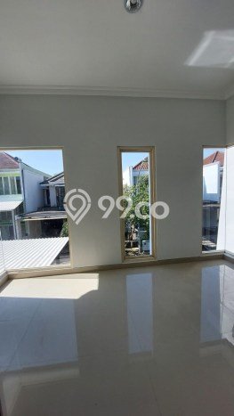 Hunian Mewah LB 300m2 Siap Pakai Desain Elegan di Pakuwon City, Surabaya Hunian Mewah LB 300m2 Siap Pakai Desain Elegan di Pakuwon City, Surabaya
