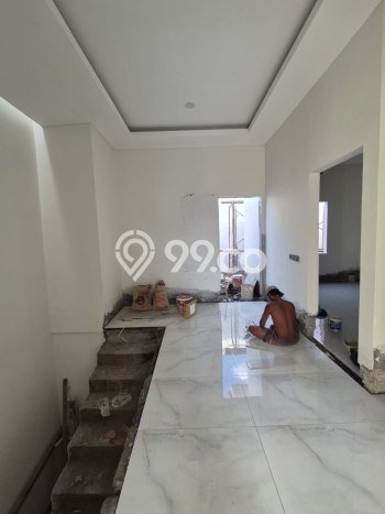 Rumah 4 KT 3 KM LT 128m2m², Luas Bangunan 180m2m² di , Surabaya Rumah 4 KT 3 KM LT 128m2m², Luas Bangunan 180m2m² di , Surabaya