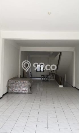 Lokasi Strategis! Dijual Ruko Bisnis di Rungkut, Surabaya Kondisi Bagus Lokasi Strategis! Dijual Ruko Bisnis di Rungkut, Surabaya Kondisi Bagus
