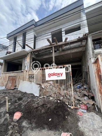 Rumah Kost untuk Dijual di Rungkut dengan 10 KT, 10 KM, Luas 136m2 Rumah Kost untuk Dijual di Rungkut dengan 10 KT, 10 KM, Luas 136m2