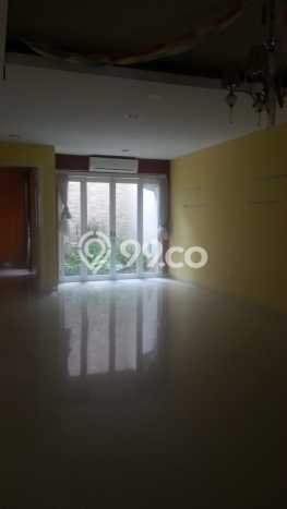 Rumah sewa siap huni 5 KT di Pondok Indah, Jakarta Selatan Rumah sewa siap huni 5 KT di Pondok Indah, Jakarta Selatan
