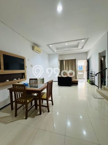 Jual Rumah Luas Megah Dengan View Eksklusif di Kalideres, Jakarta Barat Jual Rumah Luas Megah Dengan View Eksklusif di Kalideres, Jakarta Barat