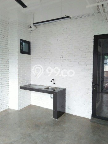 Ruko Strategis di Pondok Pinang, Luas 240m², Kawasan Bisnis Ruko Strategis di Pondok Pinang, Luas 240m², Kawasan Bisnis