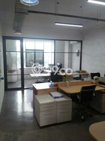 Ruko Strategis di Pondok Pinang, Luas 240m², Kawasan Bisnis Ruko Strategis di Pondok Pinang, Luas 240m², Kawasan Bisnis