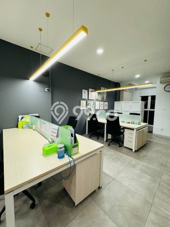 KAWASAN KOMERSIAL! Ruko Disewakan di Green Lake City, Luas 267m², Area Strategis KAWASAN KOMERSIAL! Ruko Disewakan di Green Lake City, Luas 267m², Area Strategis