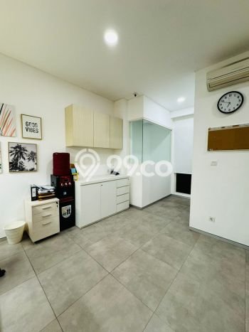 KAWASAN KOMERSIAL! Ruko Disewakan di Green Lake City, Luas 267m², Area Strategis KAWASAN KOMERSIAL! Ruko Disewakan di Green Lake City, Luas 267m², Area Strategis