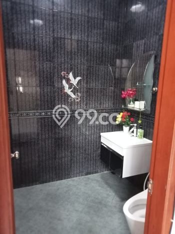 Rumah di Pinisi Pik , Lt. 406m2 , 2.5 Lantai , Ada Kolam Renang Rumah di Pinisi Pik , Lt. 406m2 , 2.5 Lantai , Ada Kolam Renang