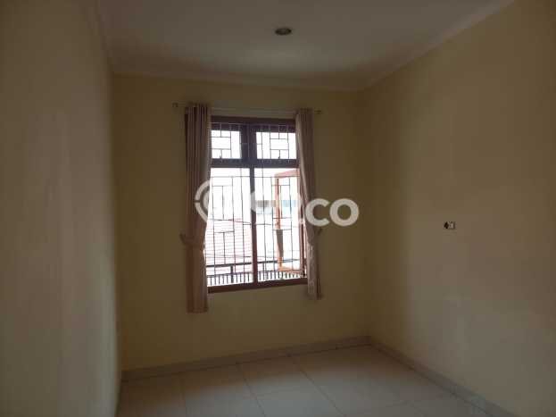 For Sale Hunian Rumah Terawat 3 KT di Duri Kosambi, Jakarta Barat For Sale Hunian Rumah Terawat 3 KT di Duri Kosambi, Jakarta Barat