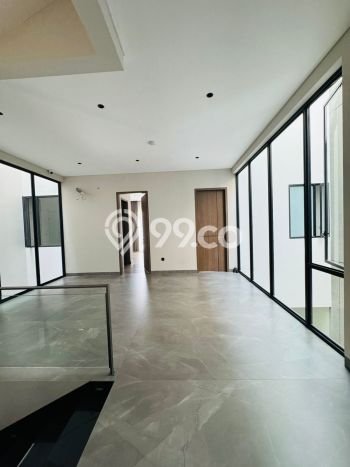 Rumah Strategis area Green Lake City, Akses ke Green Lake City, Jakarta Barat, Jakarta Barat - 5 KT Rumah Strategis area Green Lake City, Akses ke Green Lake City, Jakarta Barat, Jakarta Barat - 5 KT
