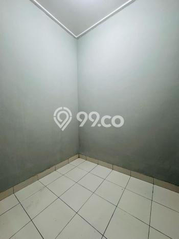 Rumah dengan Lokasi Strategis 2 KT di Green Lake City, Jakarta Barat Rumah dengan Lokasi Strategis 2 KT di Green Lake City, Jakarta Barat